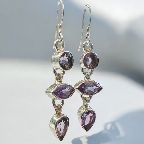 Sterling Silver Amethyst Dangle Earring - Picture 1 of 6